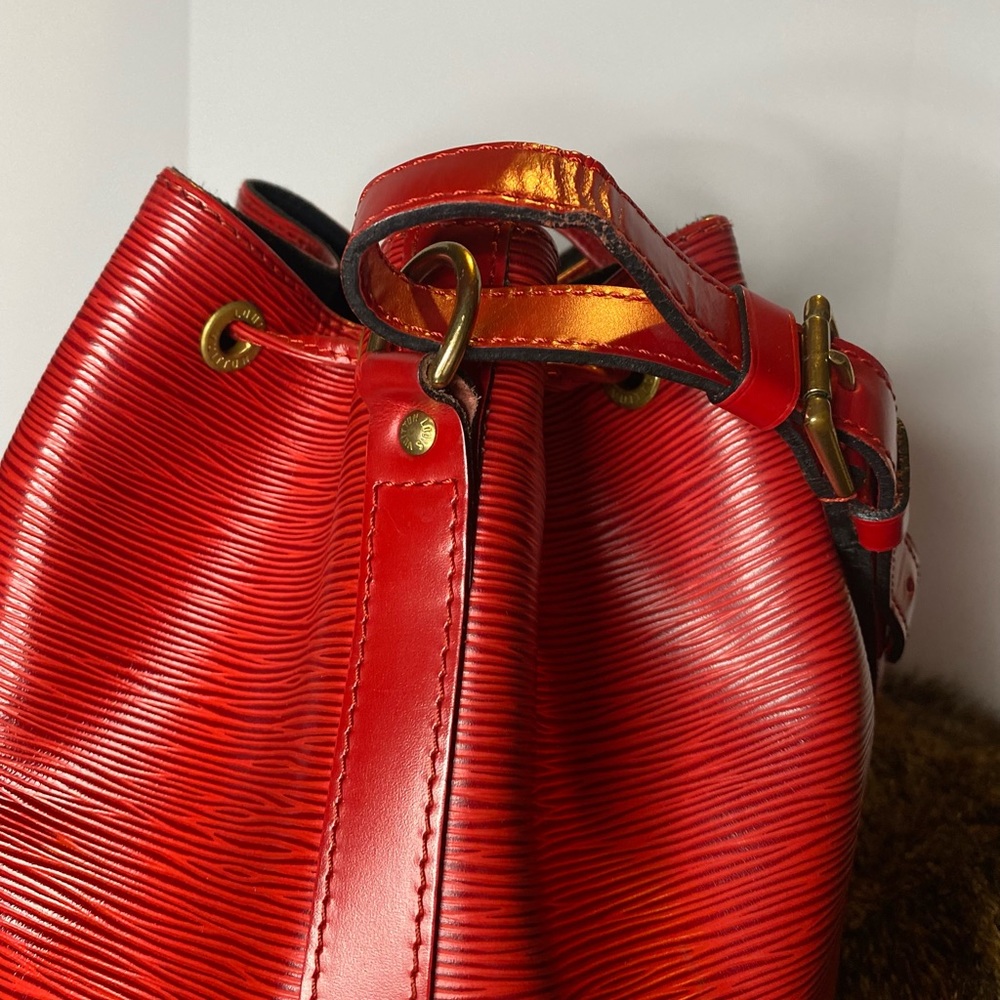 Louis Vuitton Epi Noé PM - Picture 4 of 12
